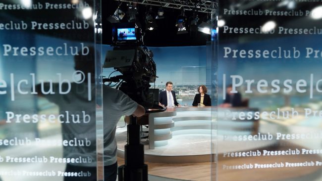 Presseclub: Volle Städte, Leere Dörfer Stadt-Land-Debatten führen zu nicht mehr als Fiktionen
